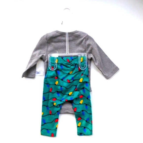 Old Navy 3-6M Christmas Onesie Set - Picture 2 of 8